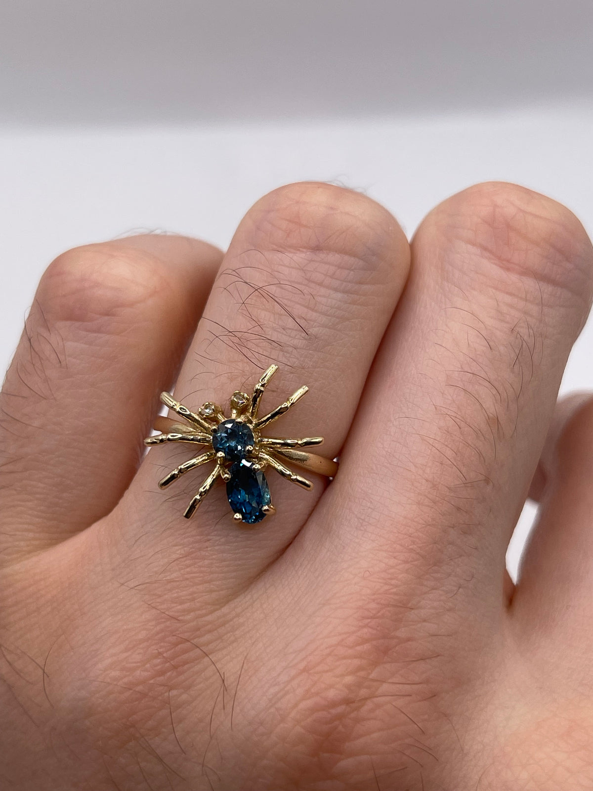 9ct gold topaz and diamond spider ring