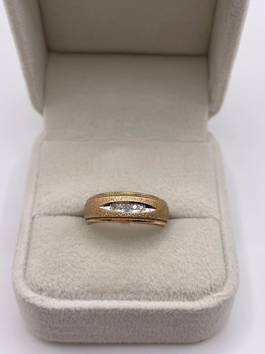9ct gold diamond ring