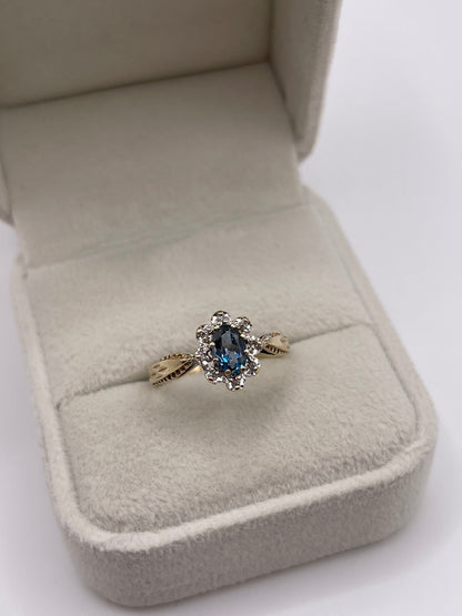 9ct gold topaz and diamond ring