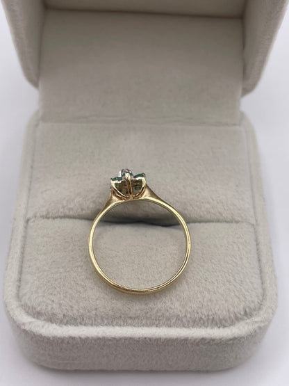 9ct gold emerald and diamond ring