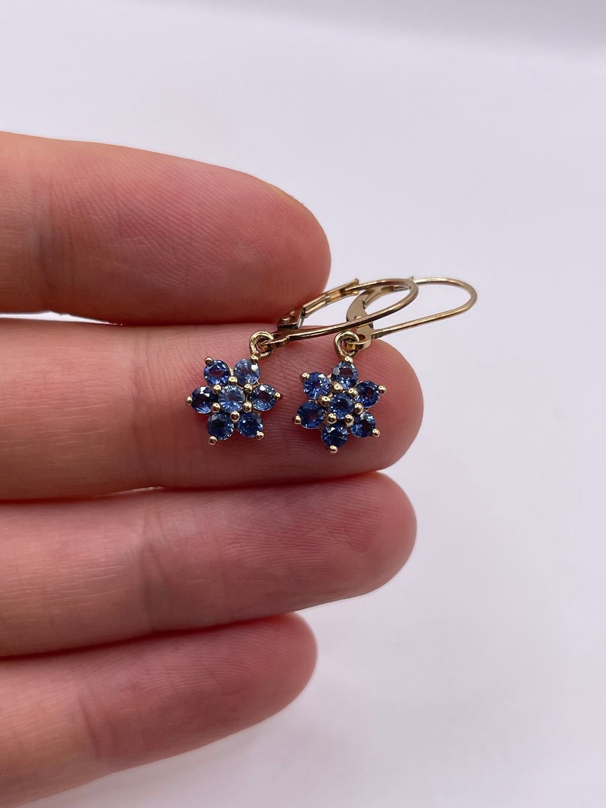 9ct gold sapphire earrings