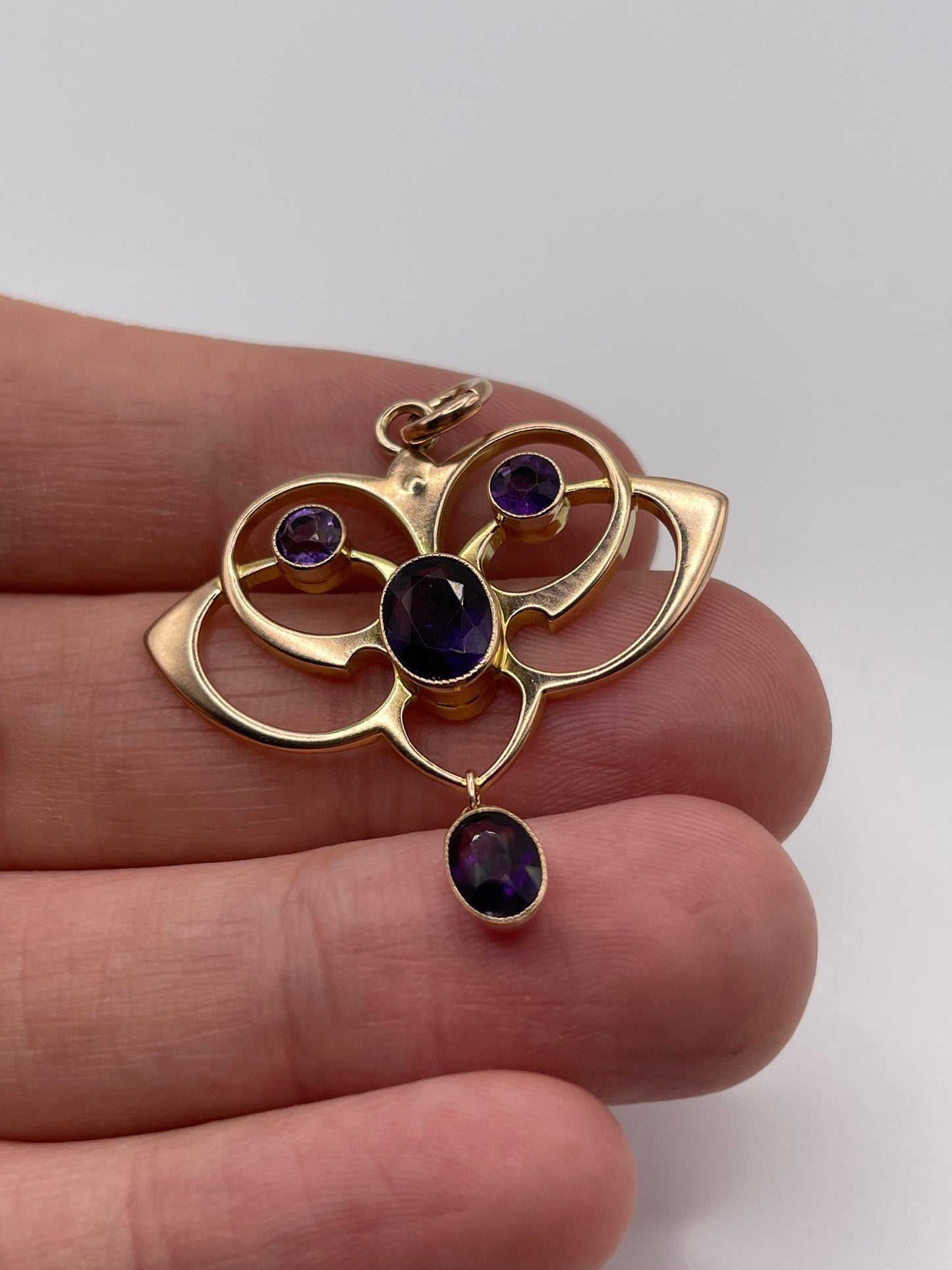 Antique 9ct rose gold amethyst pendant