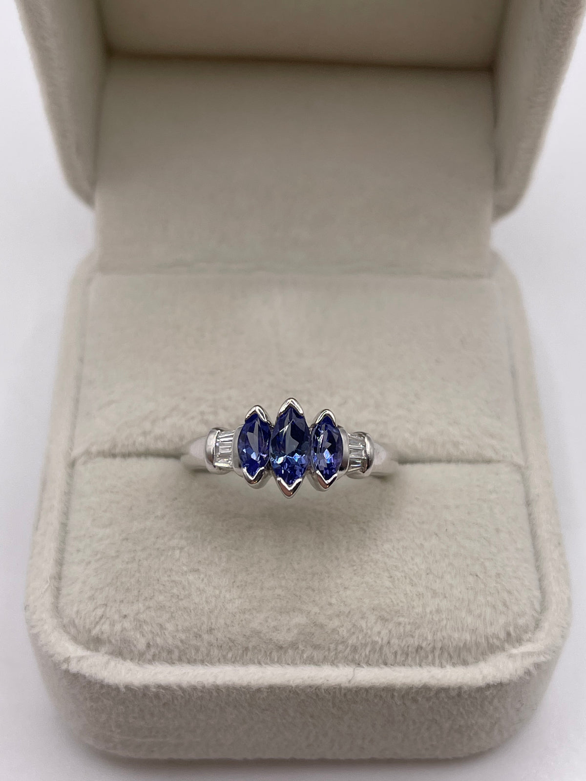 9ct white gold tanzanite and diamond ring