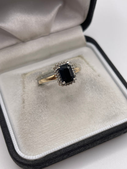 9ct gold sapphire and diamond ring