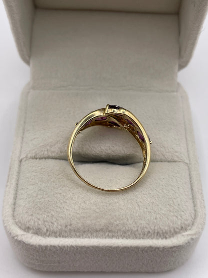 9ct gold garnet and diamond ring
