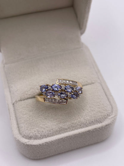 9ct gold tanzanite and diamond ring