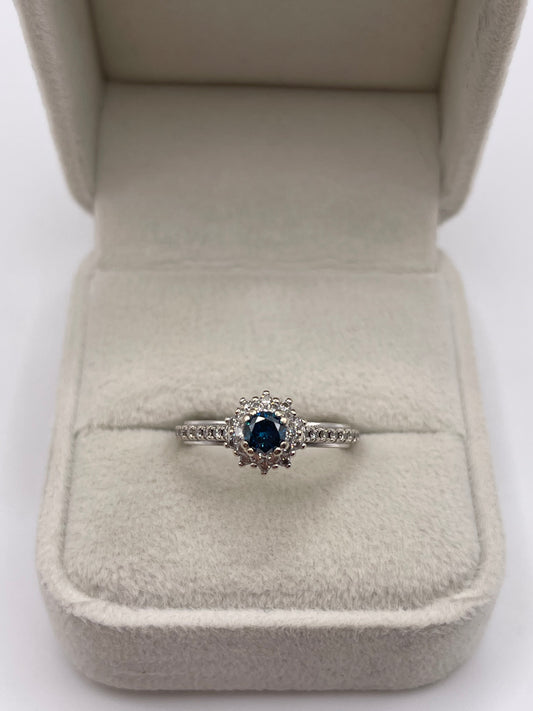 14ct white gold diamond cluster ring