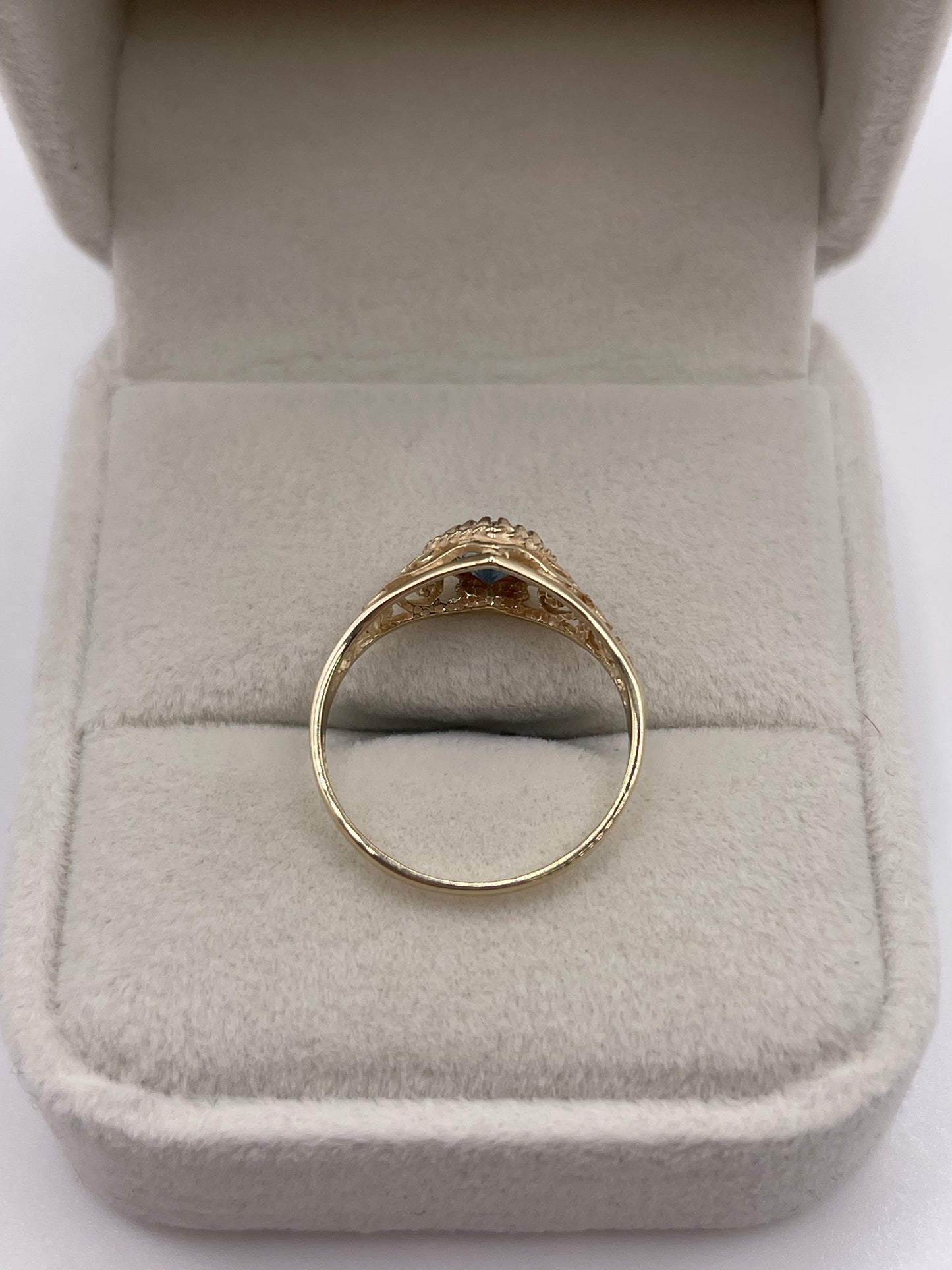 9ct gold topaz heart ring