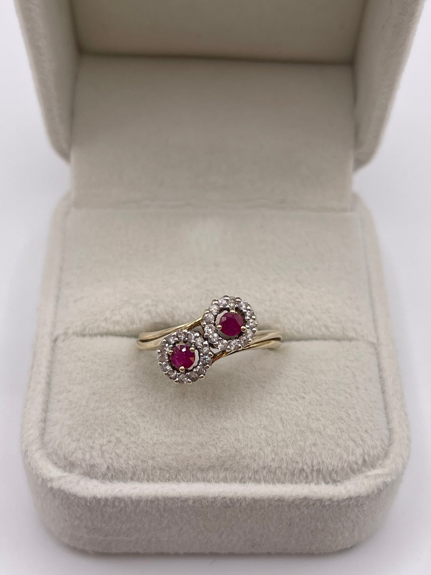 9ct gold ruby and zircon ring