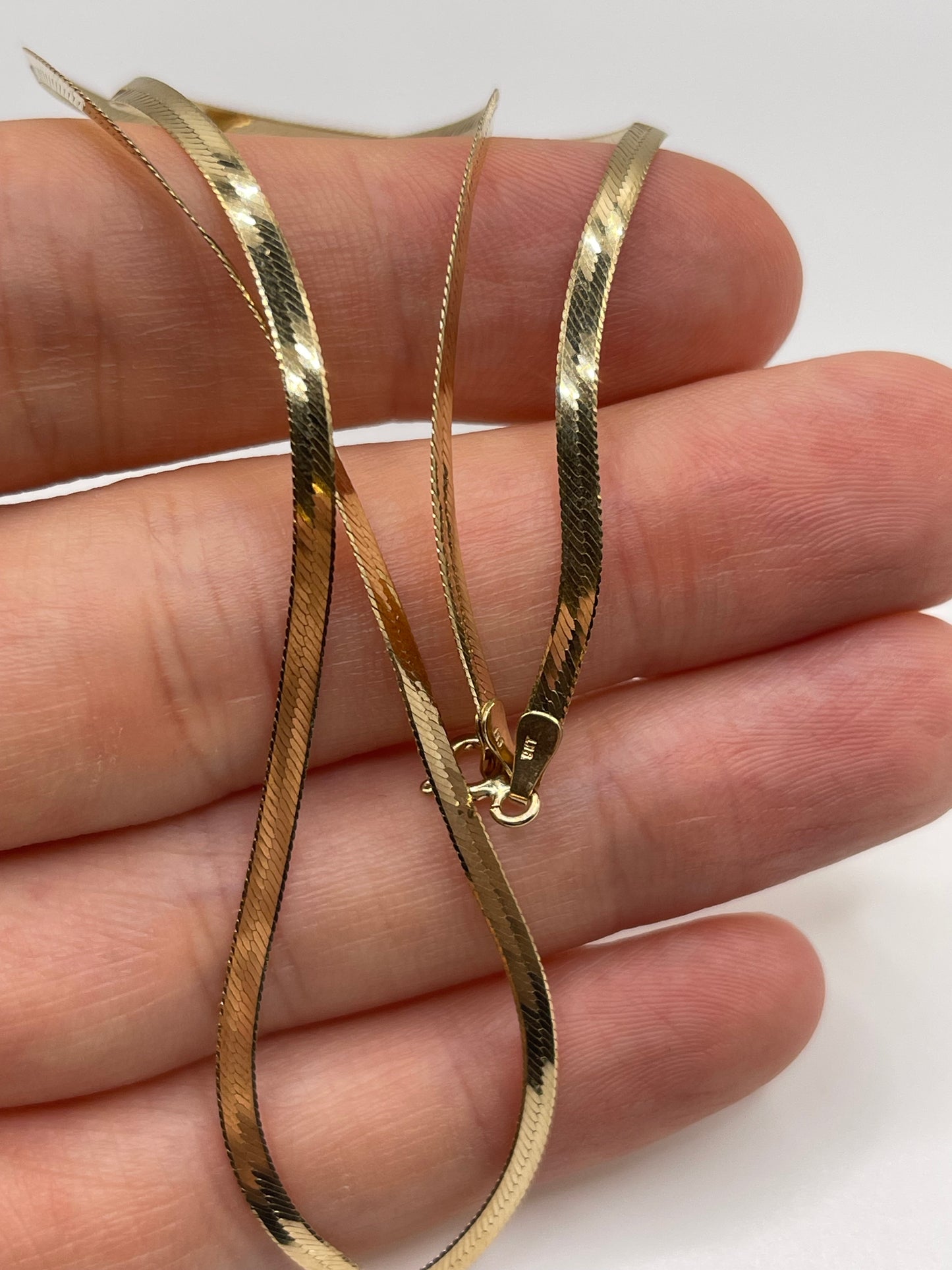 9ct gold wishbone necklace