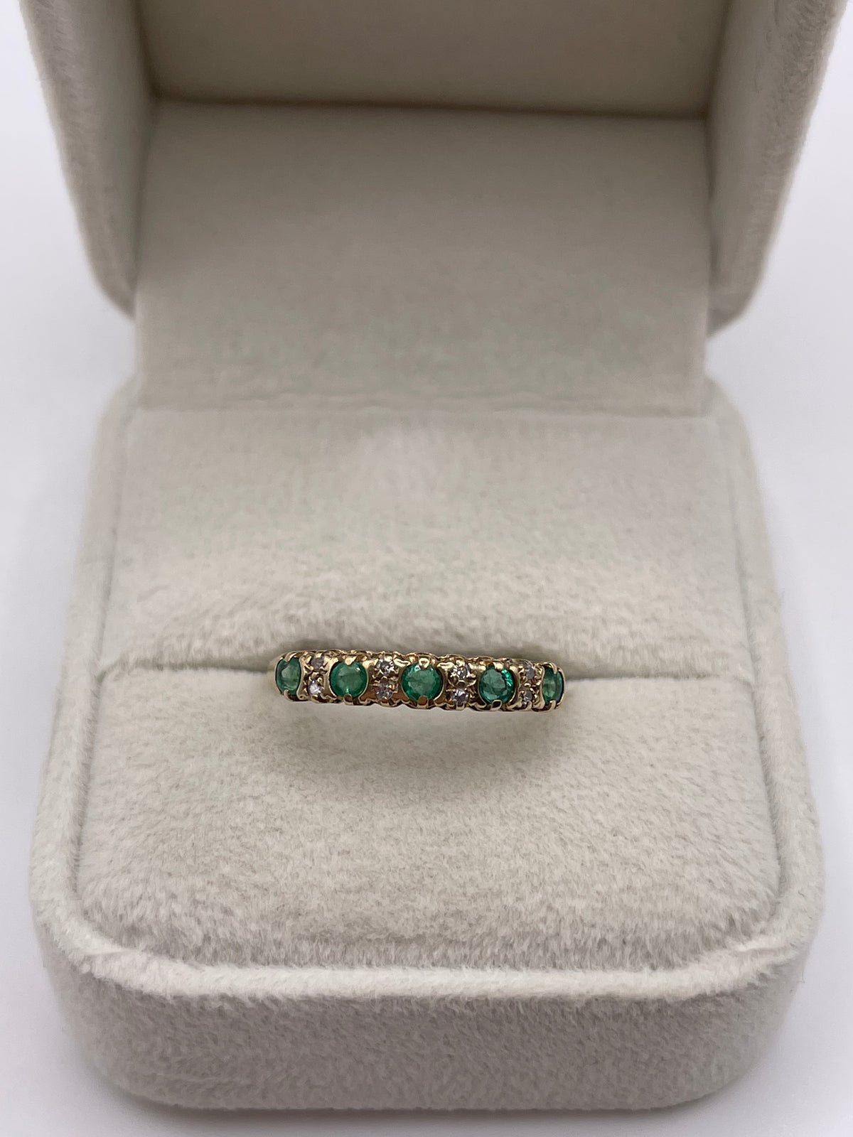 9ct gold emerald and diamond ring