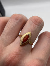 Load image into Gallery viewer, 18ct gold coral ring
