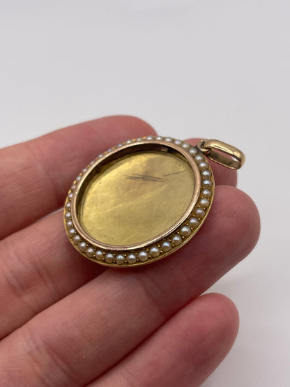 Antique 15ct gold pearl locket