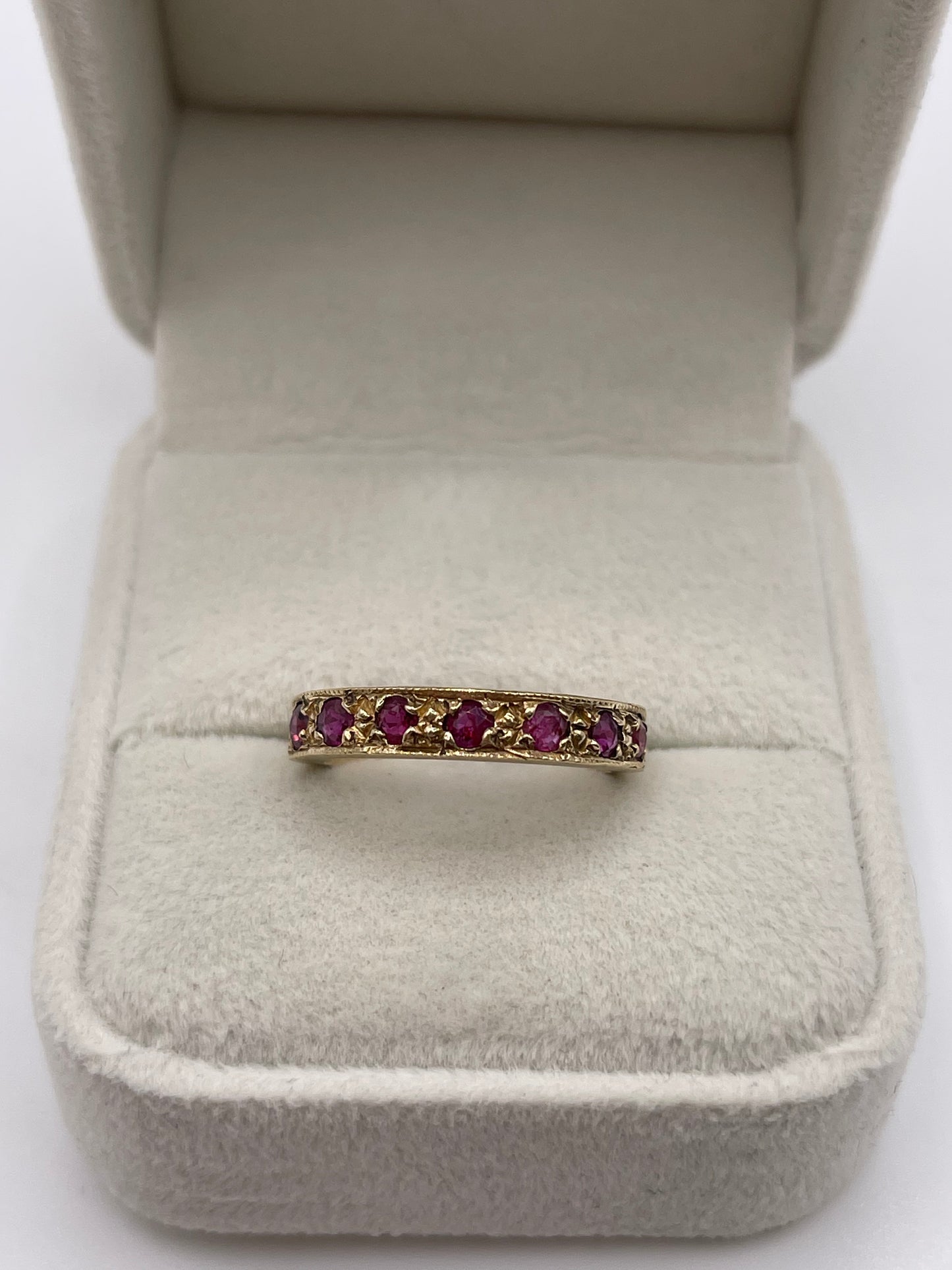 9ct gold ruby ring
