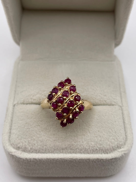 14ct gold ruby cluster ring