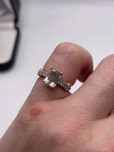 Load image into Gallery viewer, 9ct gold quartz cluster ring
