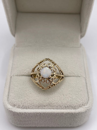 9ct gold opal ring