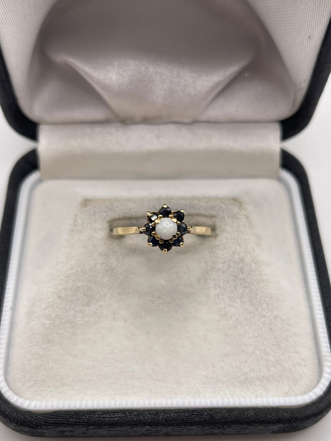 9ct gold opal and sapphire ring