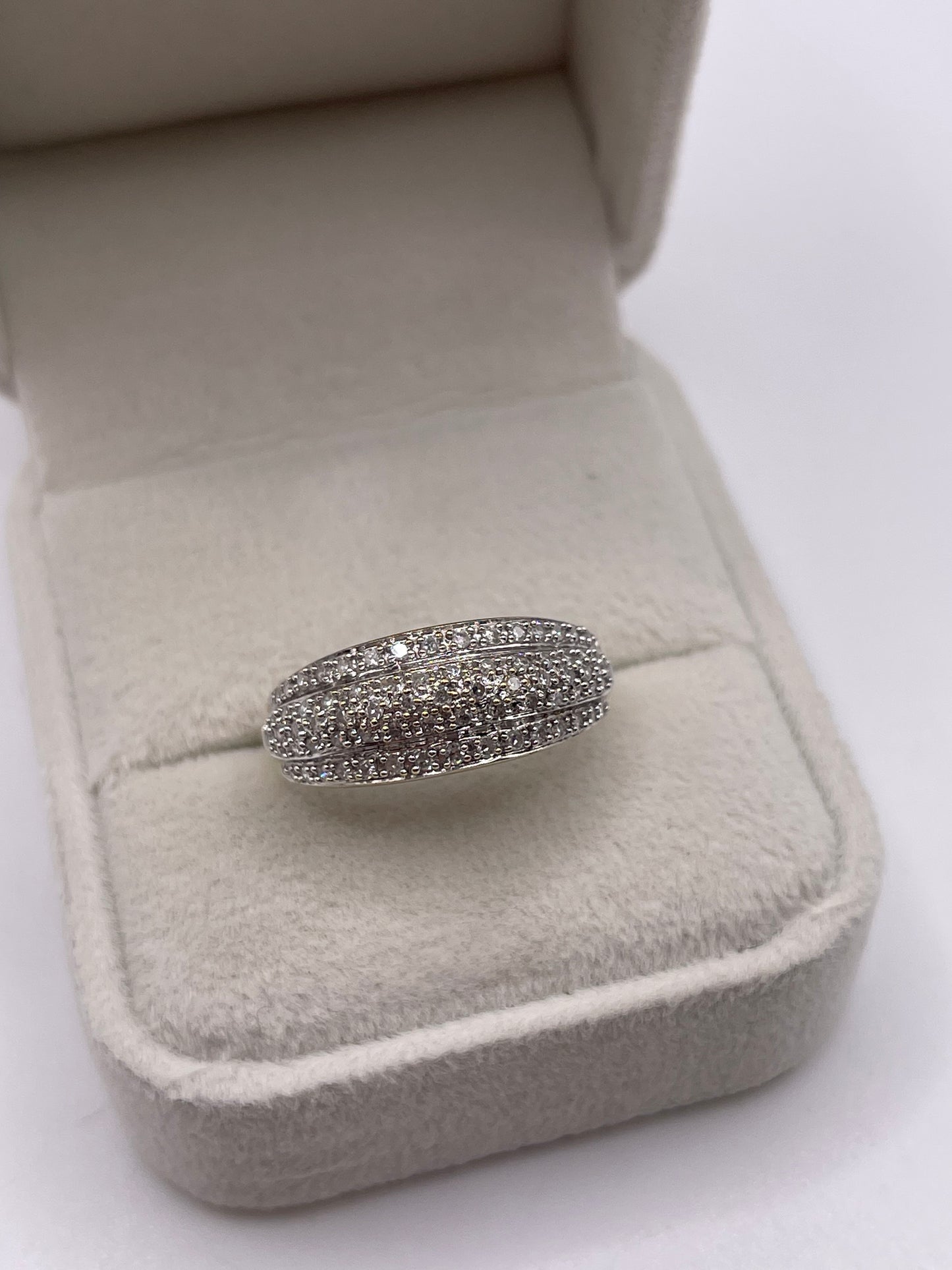 9ct gold diamond cluster ring
