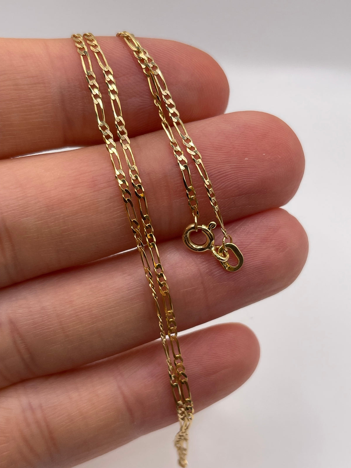 9ct gold chain 620