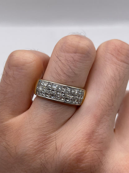 18ct gold 2.26ct diamond cluster ring