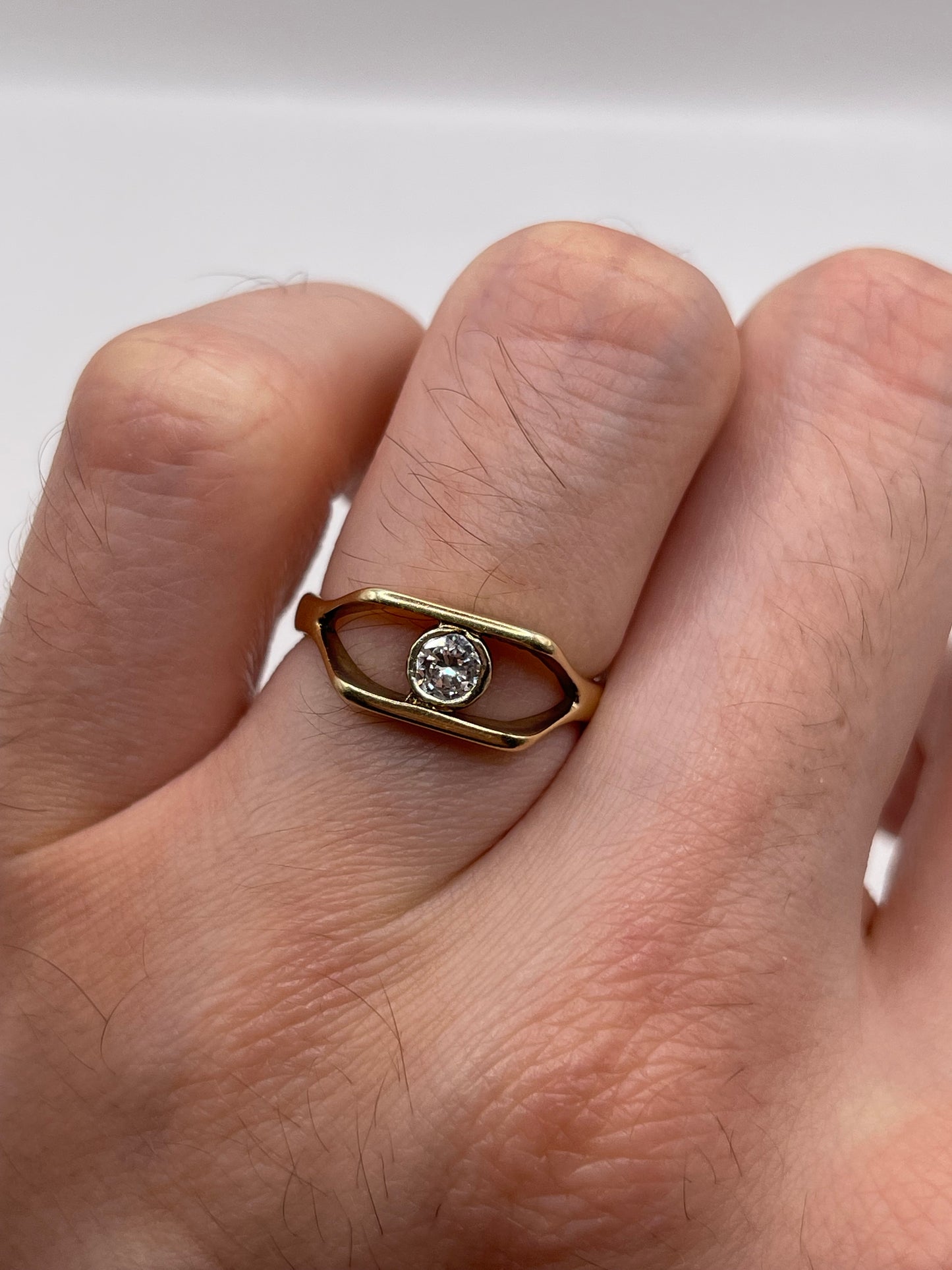 9ct gold diamond ring
