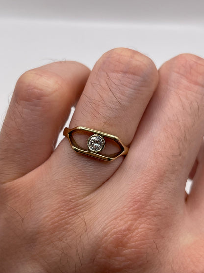 9ct gold diamond ring