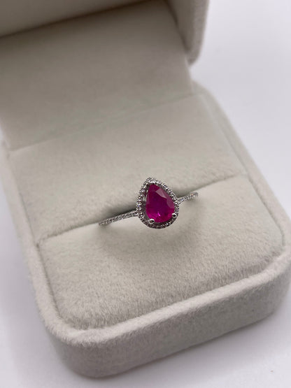9ct white gold ruby and diamond ring