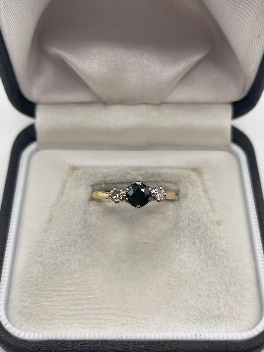 18ct gold sapphire and diamond ring