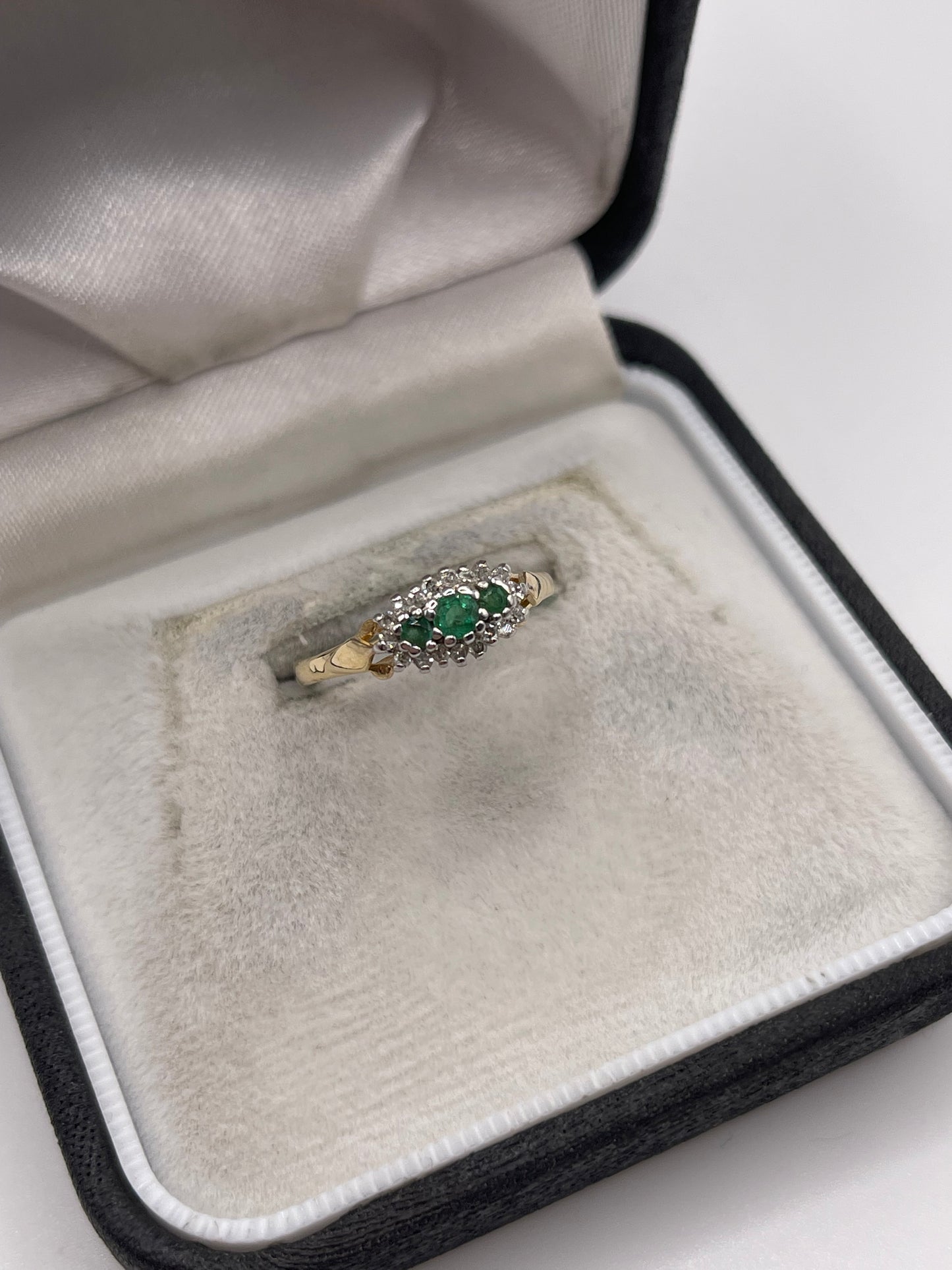 9ct gold emerald and diamond ring