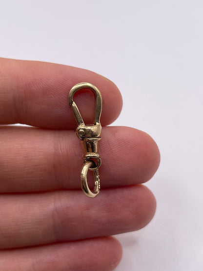 9ct gold dog clip 1