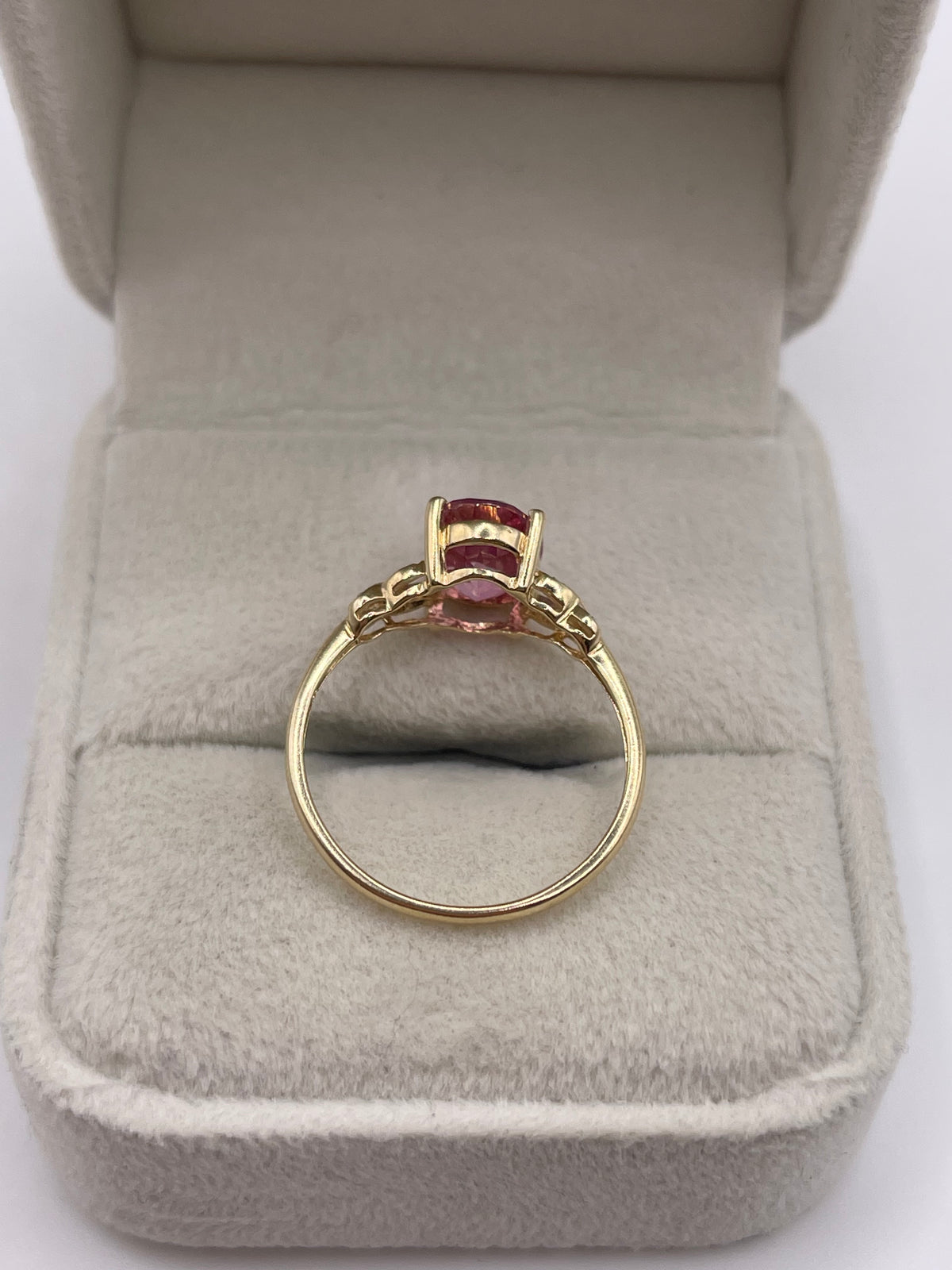 9ct gold topaz and diamond ring