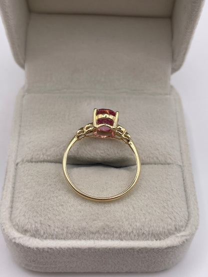 9ct gold topaz and diamond ring