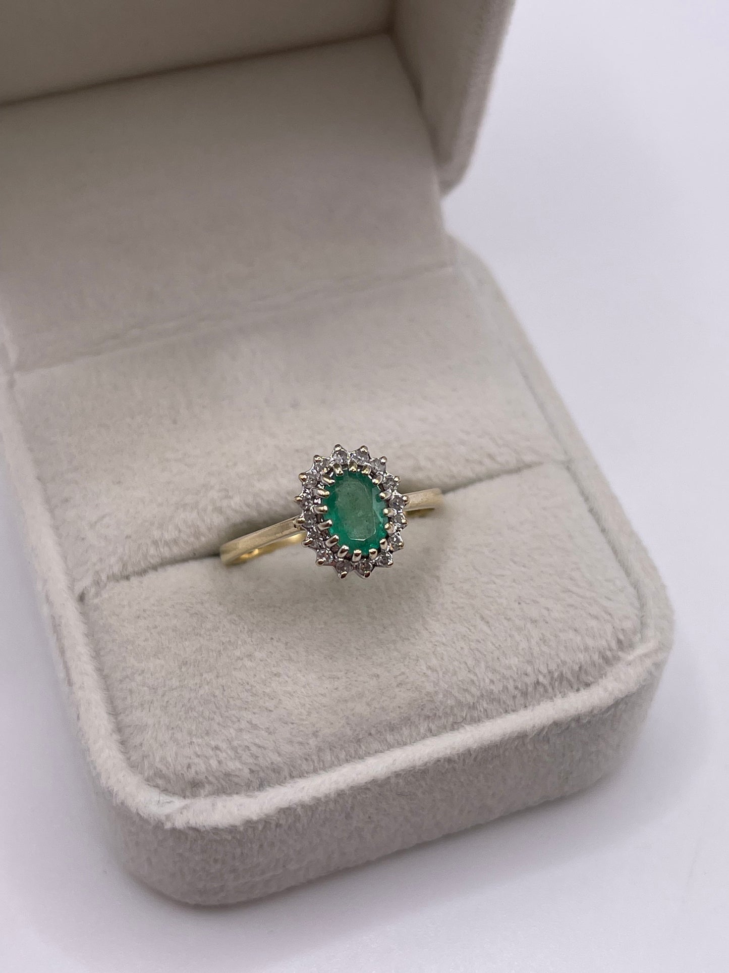 9ct gold emerald and diamond ring