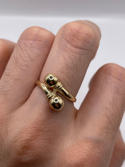 9ct gold torque ring