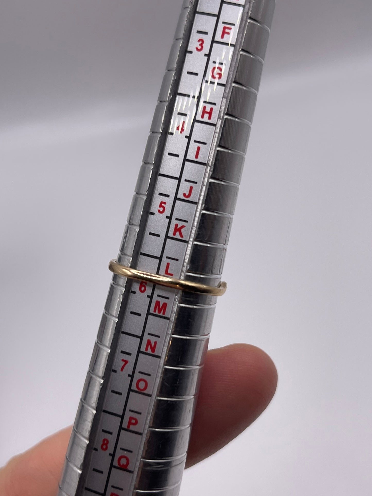 9ct gold wishbone ring