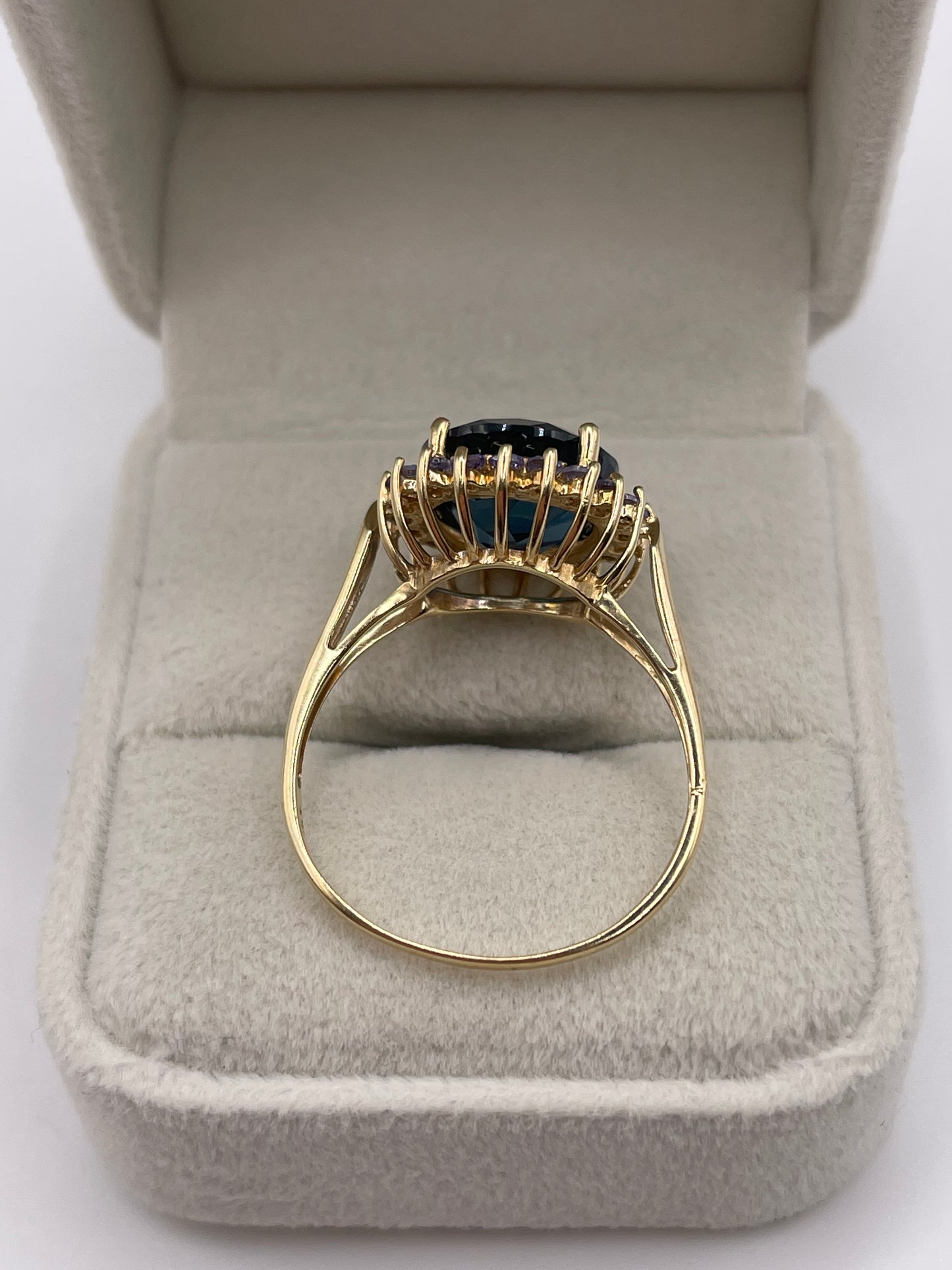 9ct gold topaz and tanzanite ring