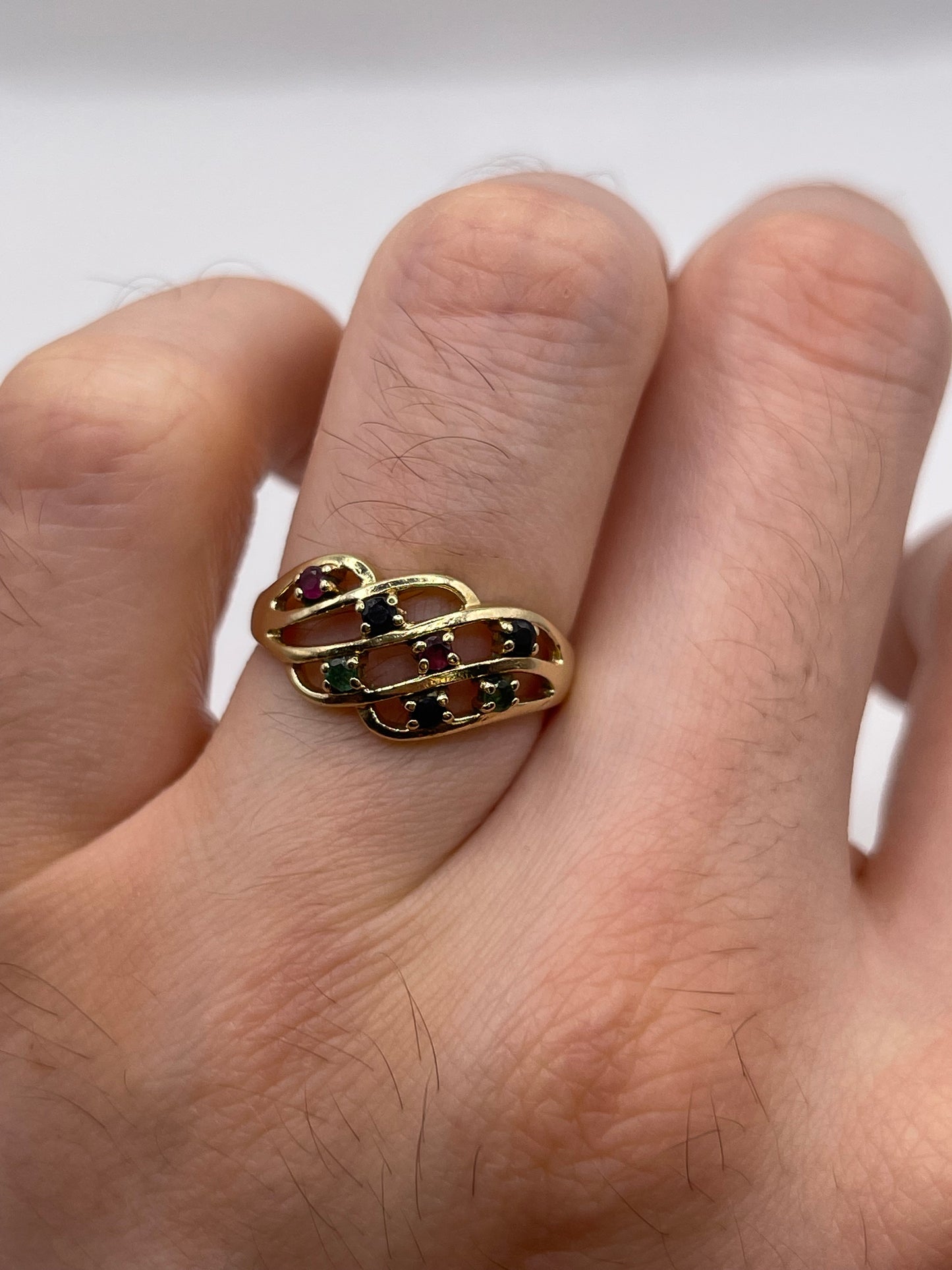 9ct gold sapphire, emerald and ruby ring