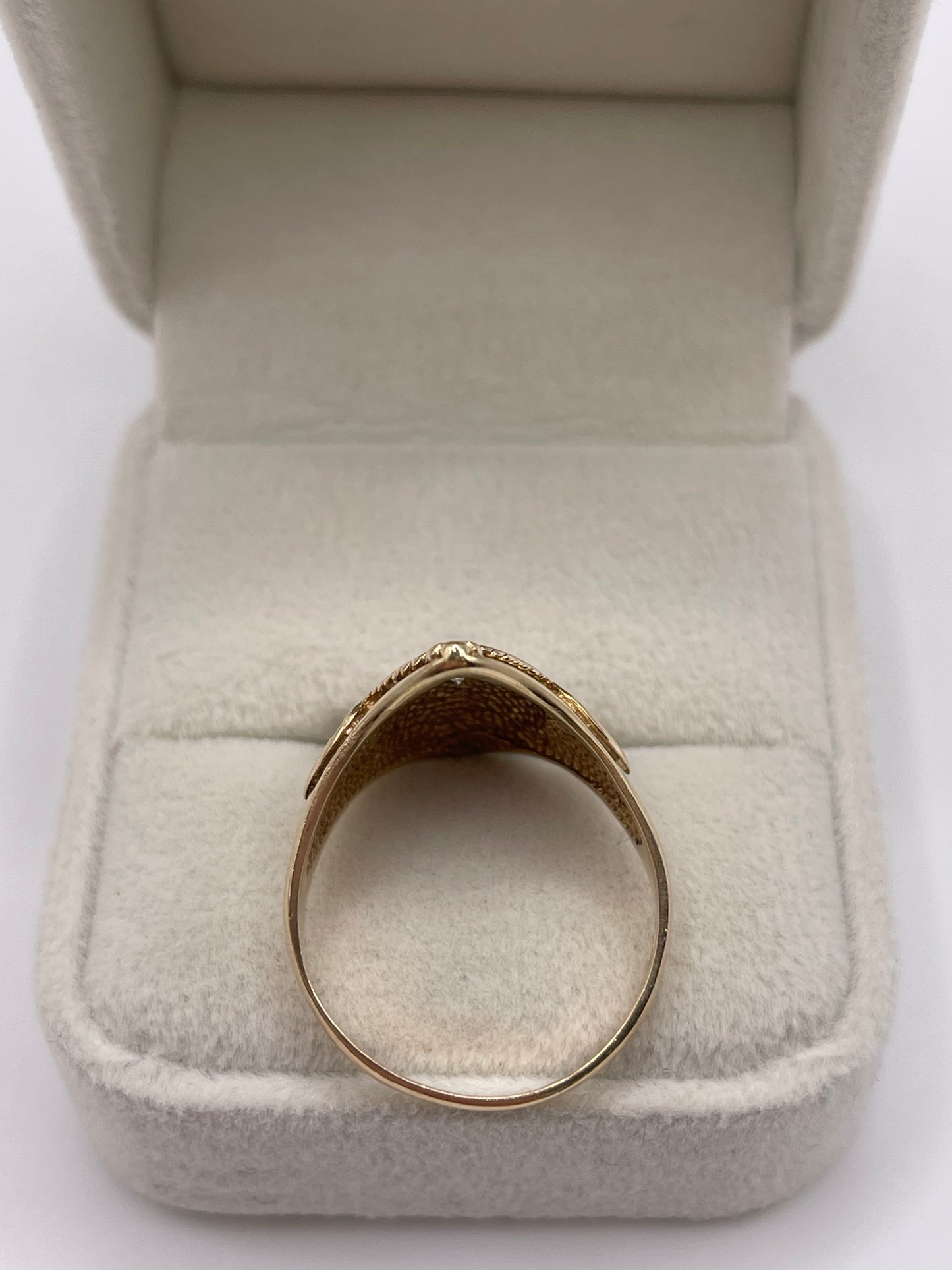 9ct gold diamond ring