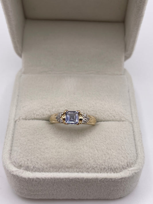9ct gold iolite and diamond ring