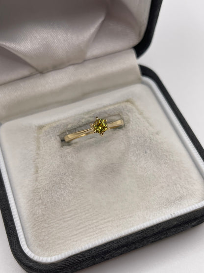 9ct gold sphene ring
