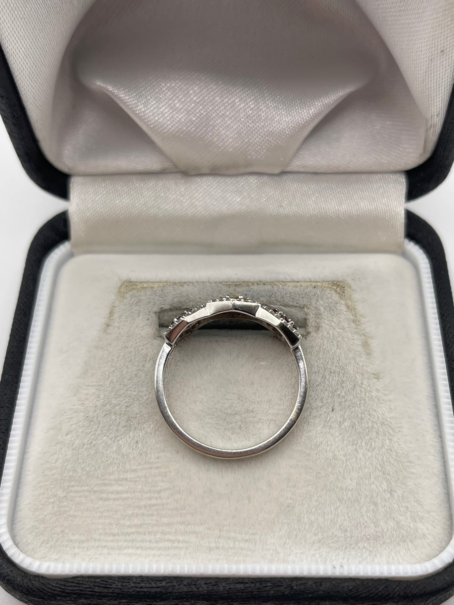 9ct white gold diamond cluster ring