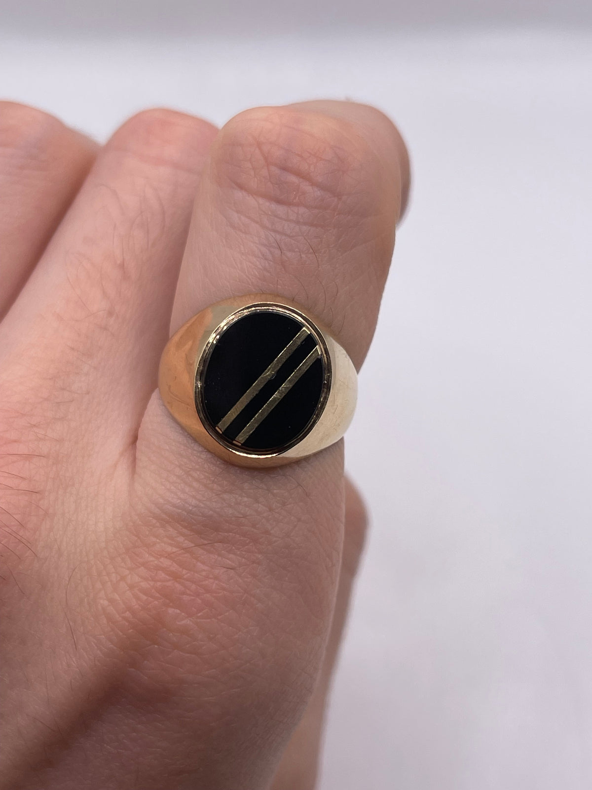9ct gold onyx signet ring