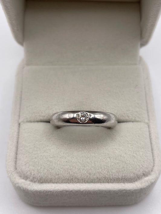 9ct white gold diamond ring