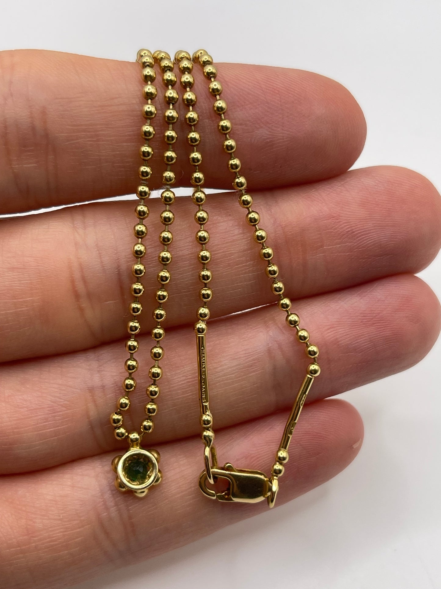 Chaumet 18ct gold emerald necklace