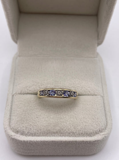 9ct gold tanzanite and diamond ring