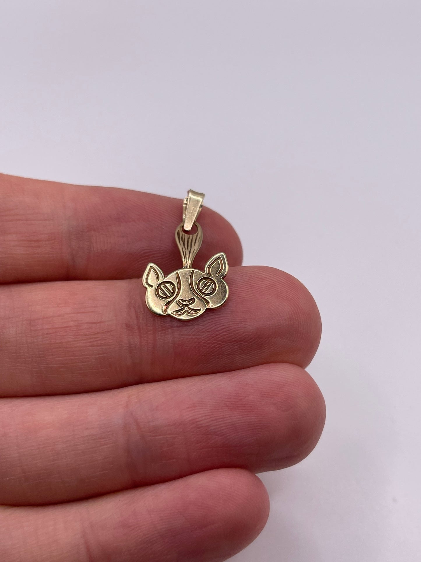 9ct gold cat charm