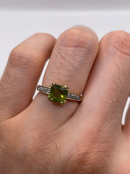 9ct gold quartz and diamond ring