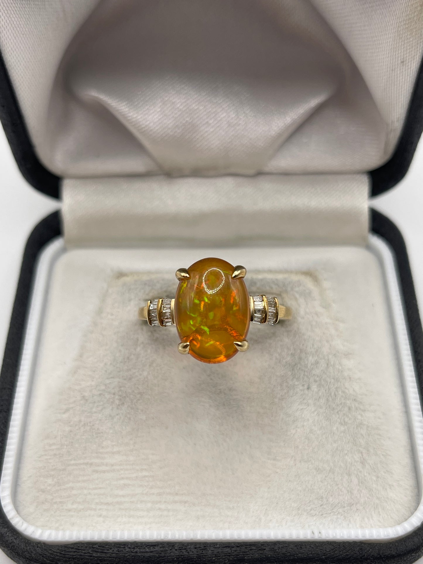 9ct gold opal and diamond ring