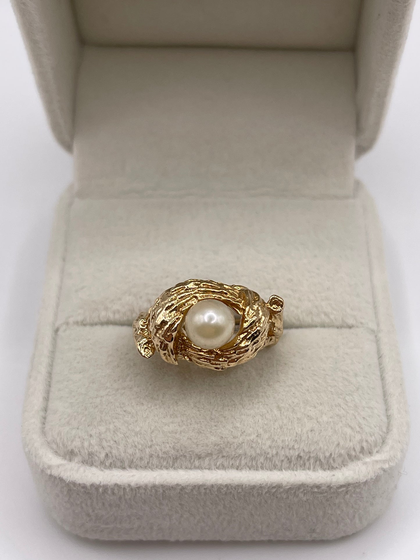 9ct gold pearl ring